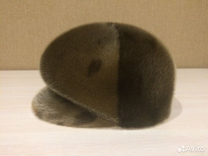 Продам женскую шапку