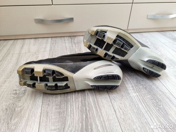 Лыжные ботинки salomon классические