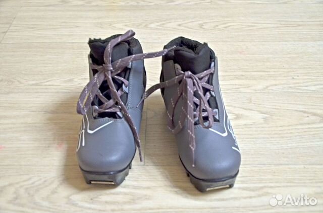 Лыжные ботинки р. 33
