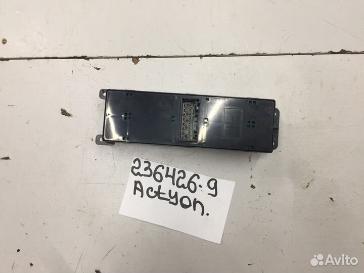 Блок управления стеклоподъемниками