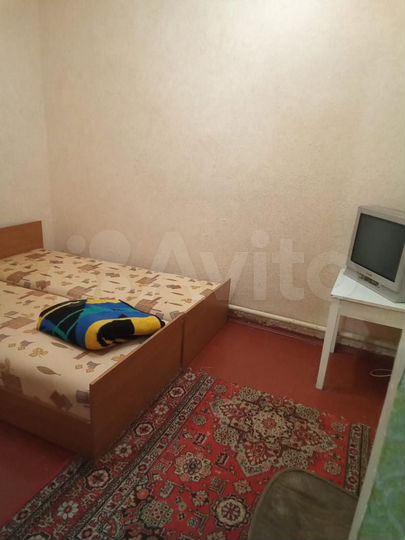 2-к. квартира, 42 м², 1/1 эт.