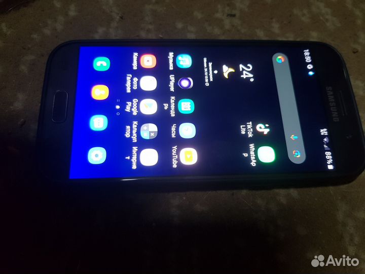 Samsung Galaxy A5 (2017) SM-A520F/DS, 3/32 ГБ