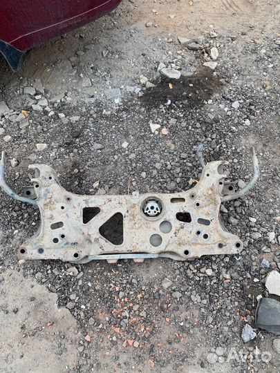 Подрамник передний Volkswagen jetta 6 1.6 AT clra
