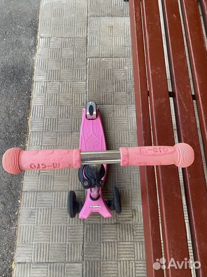 Самокат трехколесный