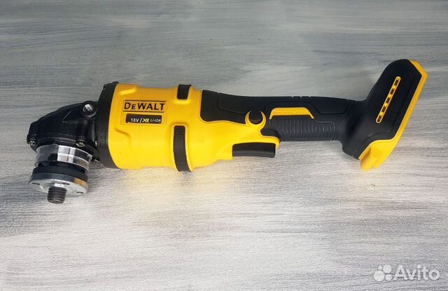 Аккумуляторная болгарка Dewalt DCG 414