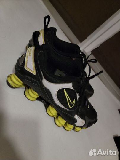 Кроссовки nike shox черные 38 размер