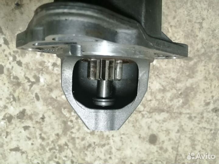 Стартер 55578921 Опель Астра