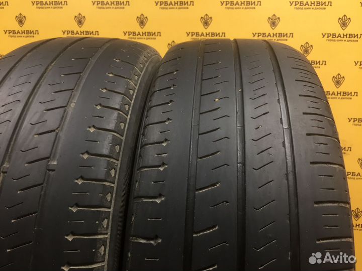 Hankook Radial RA28 215/65 R16 T