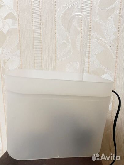 Фонтан поилка для кошек и собак