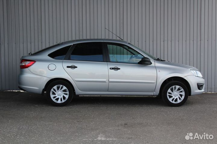 LADA Granta 1.6 МТ, 2018, 32 855 км