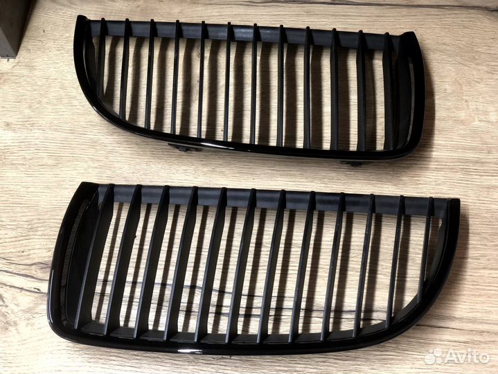 Черные решетки радиатора BMW 3 E90/91