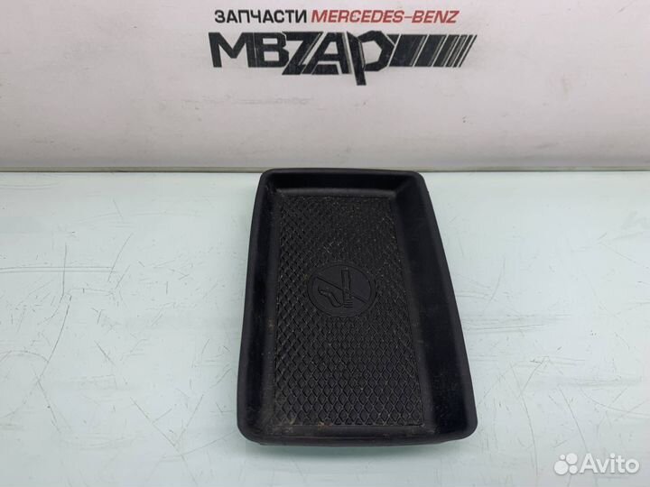 Коврик пепельницы Mercedes W212 E 212