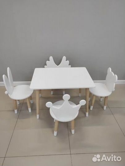 Детский столик