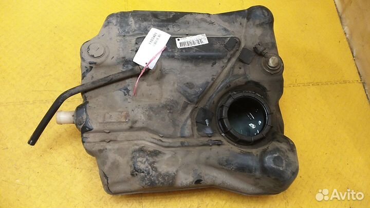 Бак топливный S40