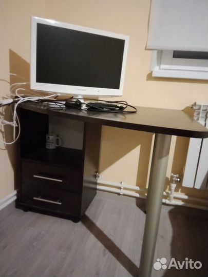 Компьютерный стол