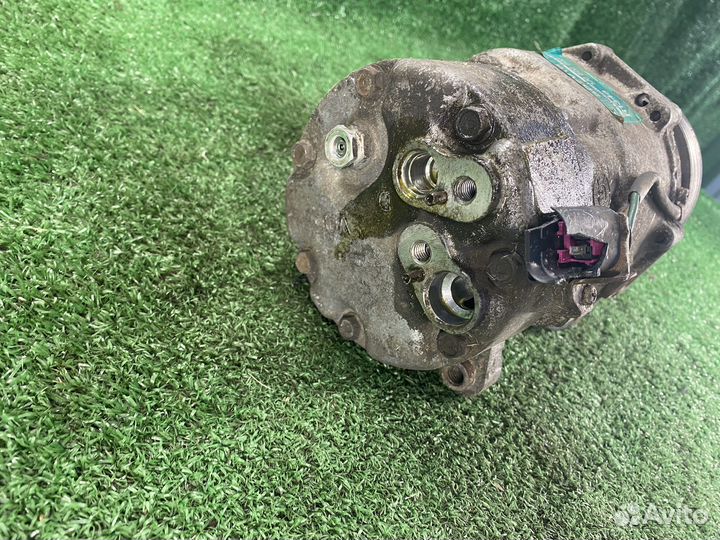 Компрессор кондиционера Volkswagen Bora