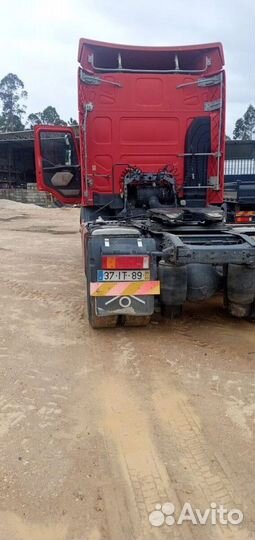 В разборке грузовик Renault, Premium II с 2007