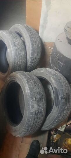 Kumho Solus KL21 215/60 R17