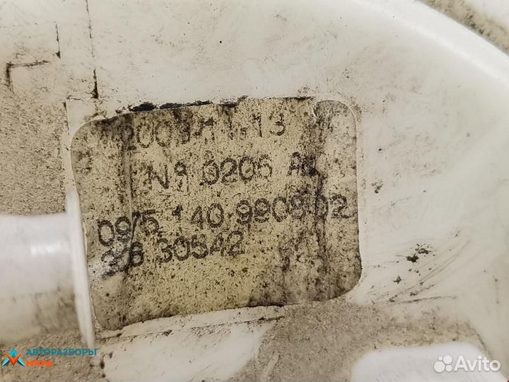 Датчик уровня топлива Volvo S40 рест. 2004