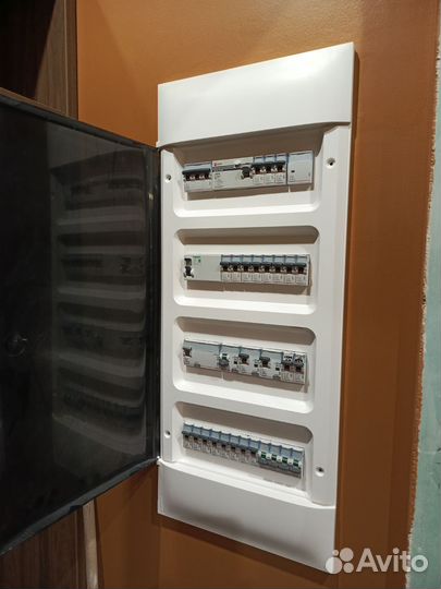 Электромонтажные работы под ключ