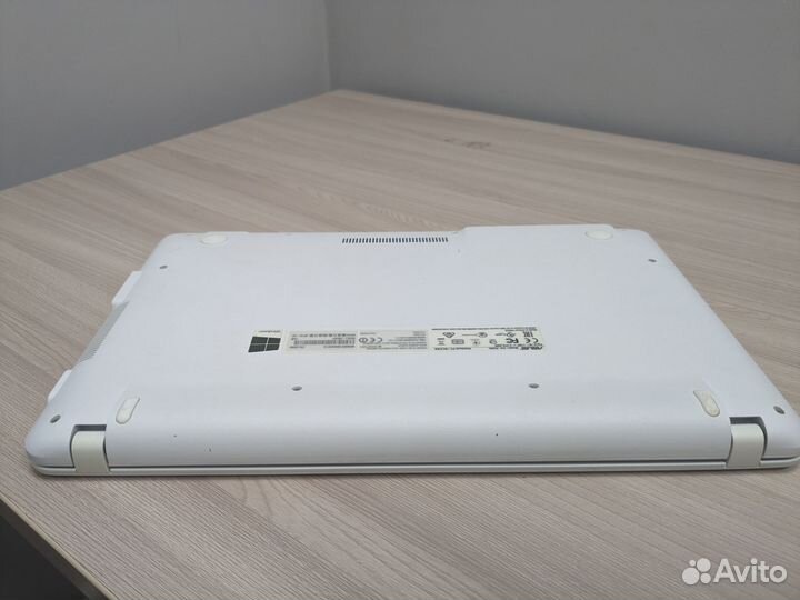 Свежий ноутбук Asus nvidia 920m/core i3/win 11