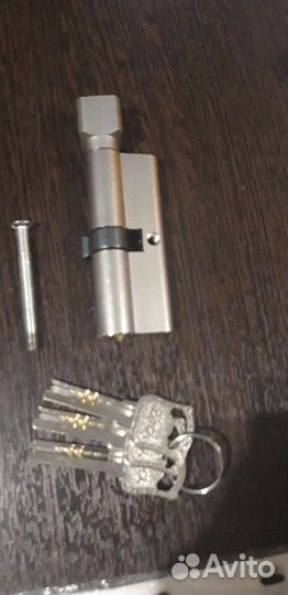 Личинка для замка