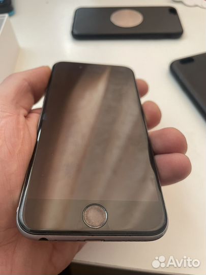 iPhone 6S, 64 ГБ