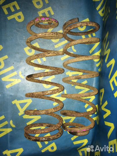 Задняя пружина Volvo S70