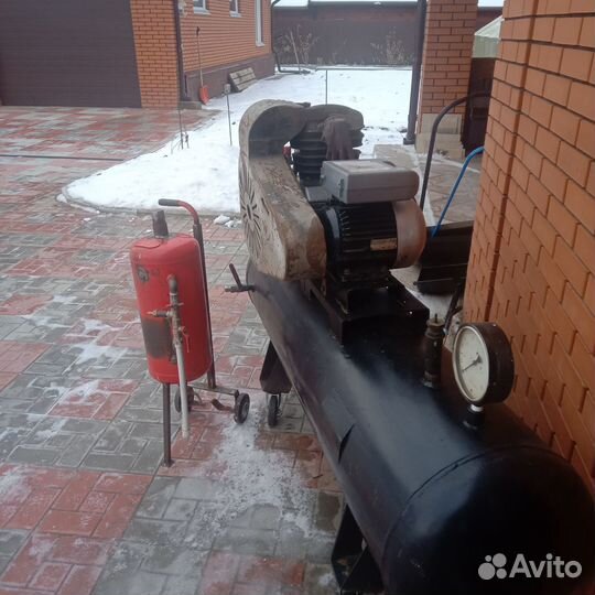 Компрессор в комплекте с пескоструем 380v