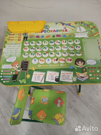 Детский стол и стул