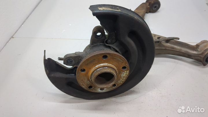 Ступица (кулак, цапфа) правая задняя Volkswagen Transporter 5, 2013