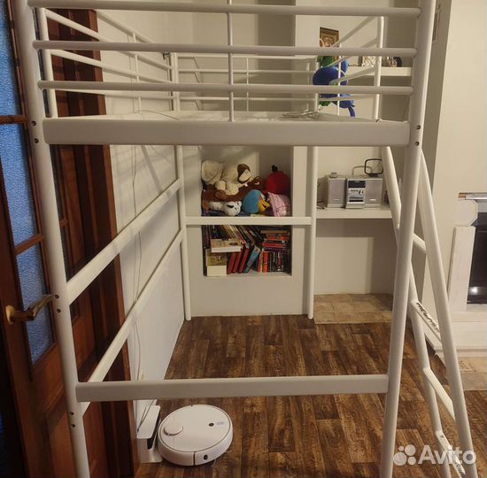 Кровать-чердак металлическая