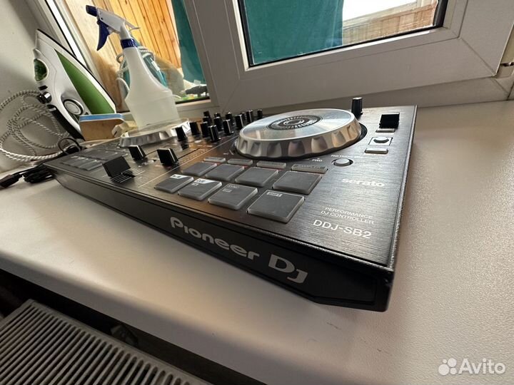 Контроллер Pioneer DDJ SB2