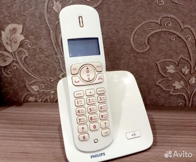 Телефон philips