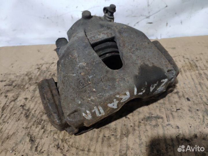 Суппорт тормозной передний Opel Zafira B, Astra H