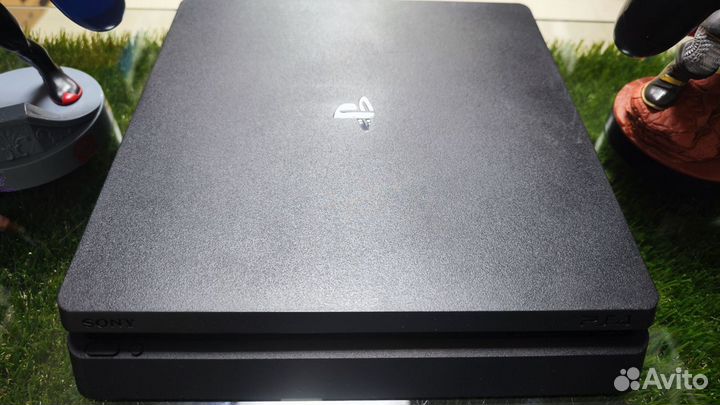 Sony PS4 Slim-500GB/2 Геймпада/2 Диска