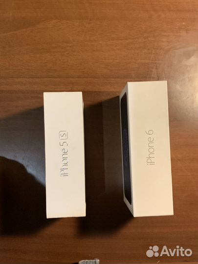 Коробки iPhone 6 и 5s