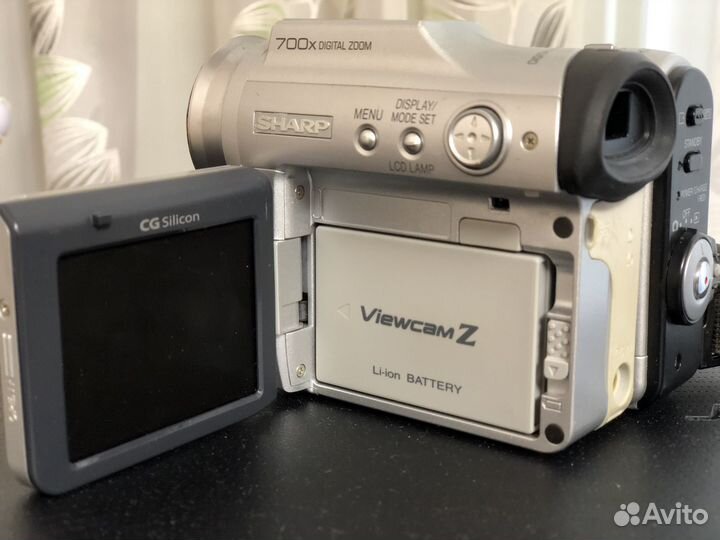 Видеокамера Sharp VL-Z950S