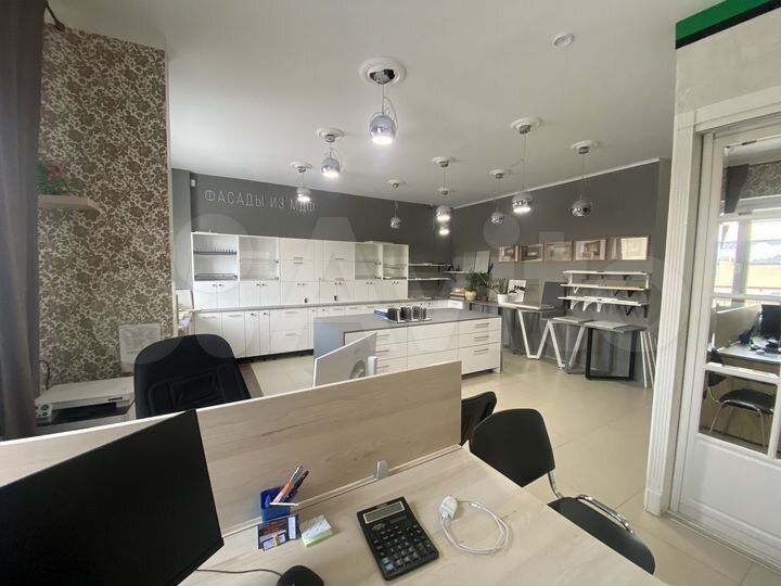 Торговая площадь, 307 м²