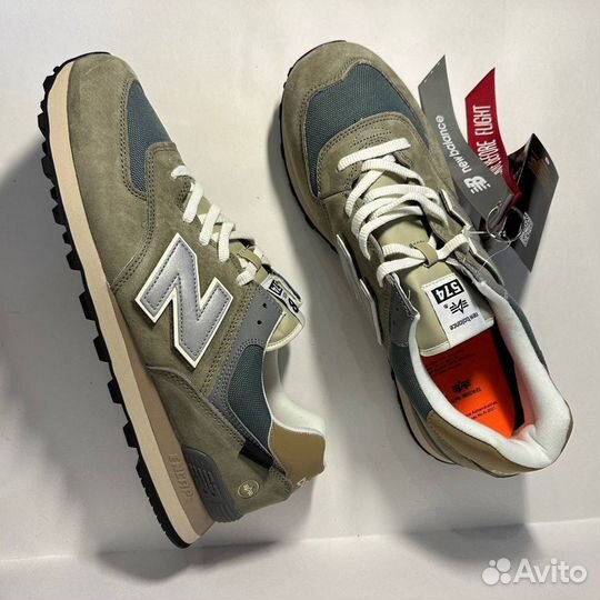 Великан Кроссовки New Balance 574 Alpha LUX новые