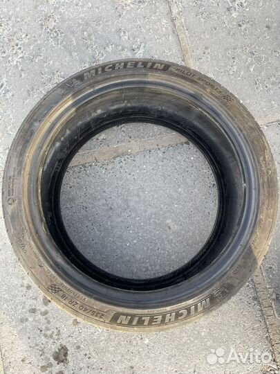 Michelin Pilot Sport 4 235/40 R18