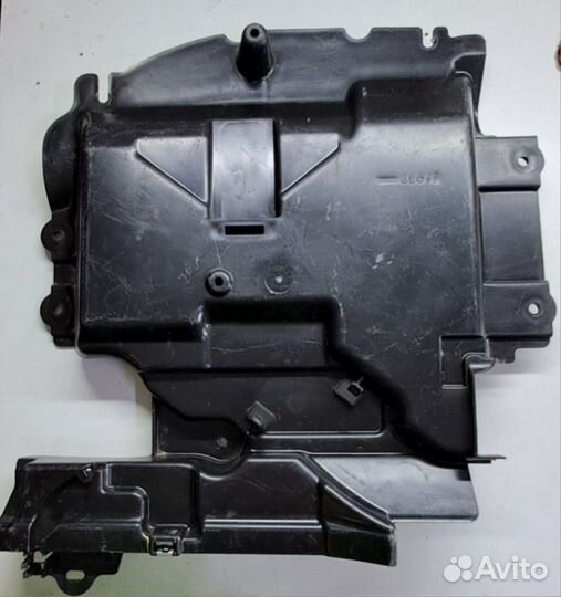 Накладка пола левая Mercedes W166