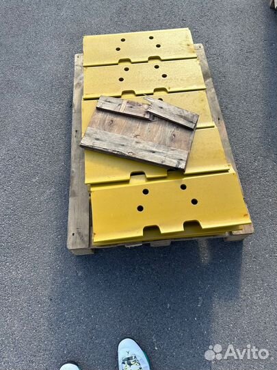 Башмаки komatsu cat hitachi volvo