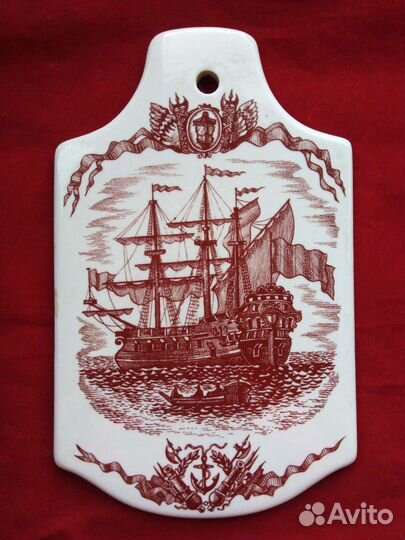 Фарфоровая сырная доска. 