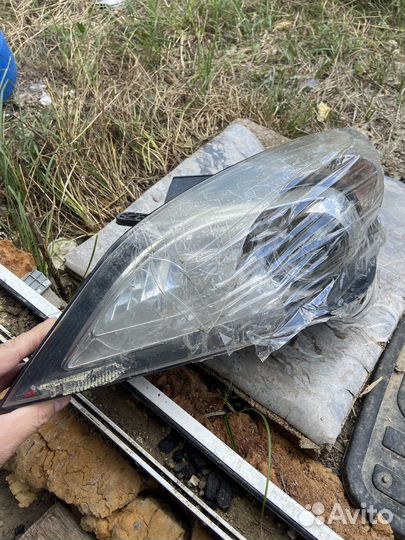 Фара KIA ceed 2011