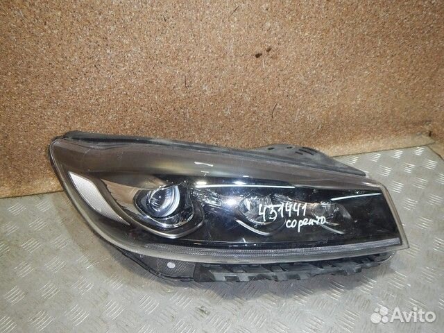 Фара правая Kia Sorento с 2014г