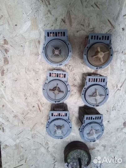 Сливной насос для стиральних машыны