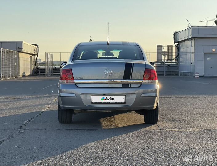 Opel Astra 1.8 AT, 2014, 154 000 км