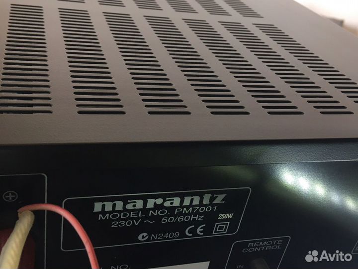 Усилитель интегральный Marantz pm7001