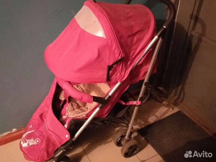 Прогулочная коляска